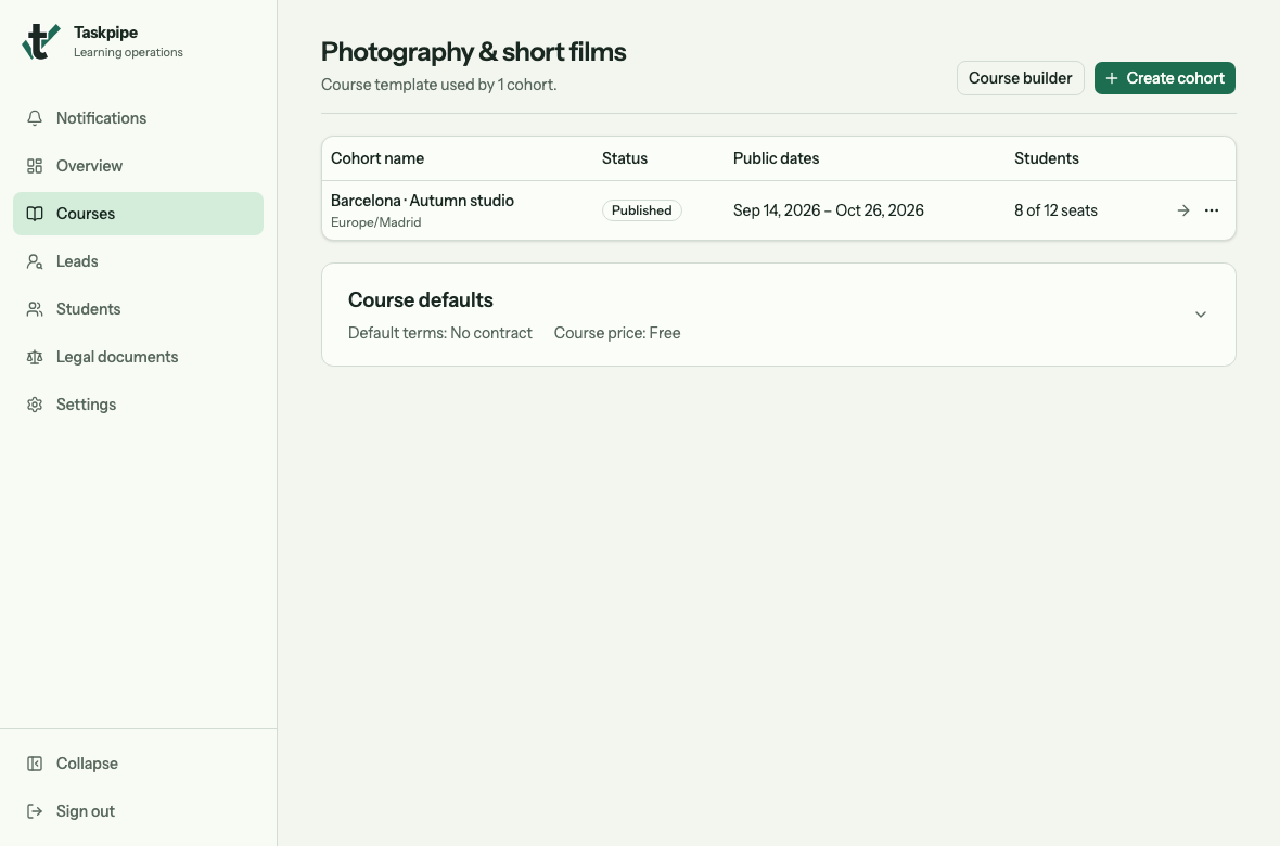 Course group list with Create cohort and Course builder buttons